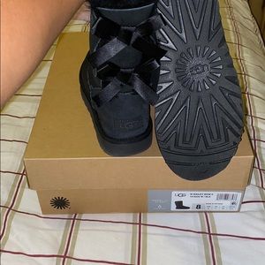 Uggs black bailey now